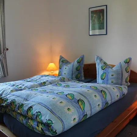 Tatil Evi Mit Garten In