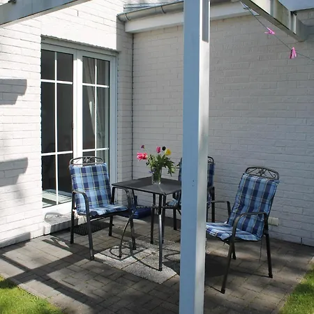 Tatil Evi Mit Garten In Zingst